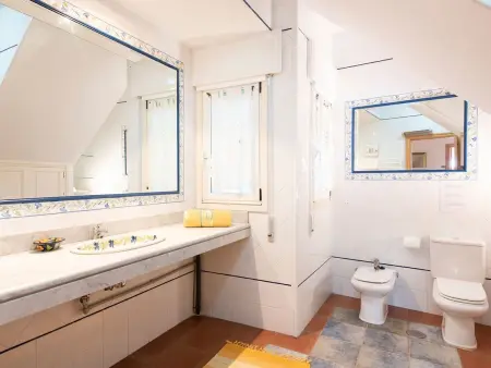 Tolle Villa oberhalb der Bucht Ria de Vigo, Maison 8 personnes à Pontevedra - Photo 23