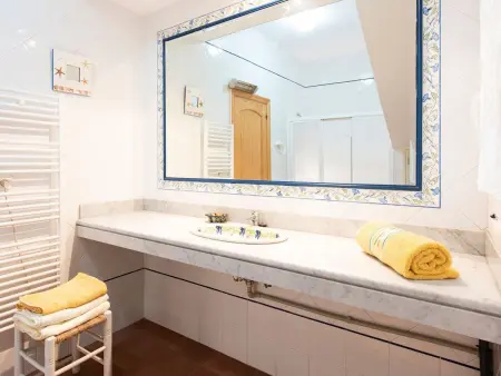Tolle Villa oberhalb der Bucht Ria de Vigo, Maison 8 personnes à Pontevedra - Photo 24