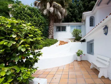 Tolle Villa oberhalb der Bucht Ria de Vigo, Maison 8 personnes à Pontevedra - Photo 48