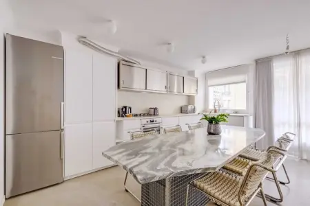 AY-39-FARGEAU-M, Appartement moderne 1 chambre/2 salles de bain avec balcon – Ménilmontant - Photo 14
