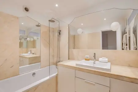AY-39-FARGEAU-M, Appartement moderne 1 chambre/2 salles de bain avec balcon – Ménilmontant - Photo 16