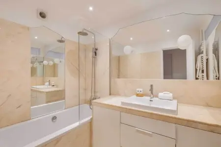 AY-39-FARGEAU-M, Appartement moderne 1 chambre/2 salles de bain avec balcon – Ménilmontant - Photo 40
