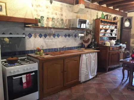 Gîte confortable au centre-ville - 8 pers., Gite 6 personnes à Saint Amand Montrond - Photo 4