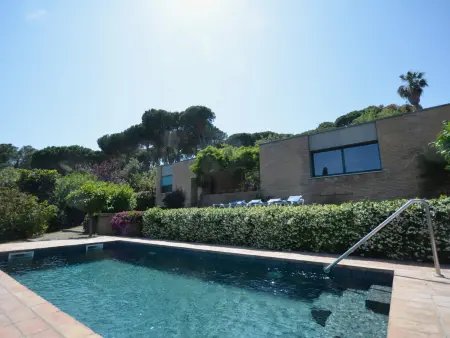 Villa moderne avec piscine privée, vue campagne - Photo 3