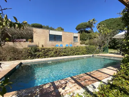 Villa moderne avec piscine privée, vue campagne - Photo 4