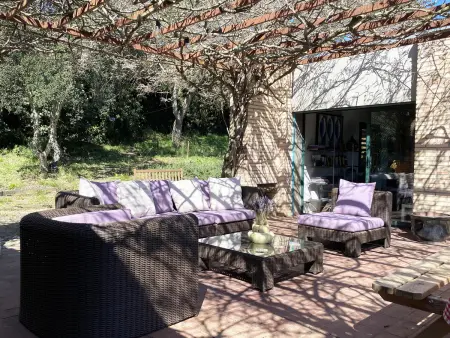 Villa moderne avec piscine privée, vue campagne - Photo 12