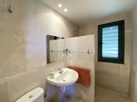 Villa moderne avec piscine privée, vue campagne - Photo 23
