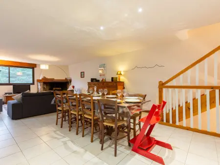 Maison spacieuse, jardin, vue montagne - 10 pers. - Photo 7
