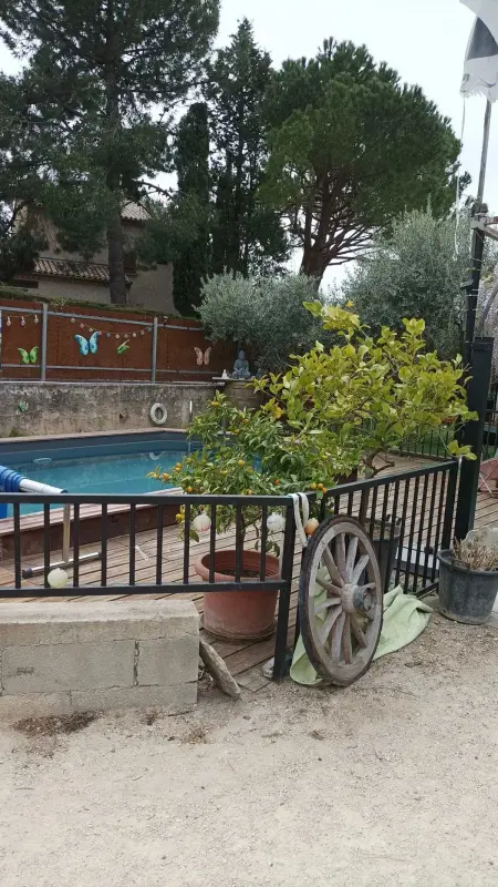 Studio cosy à Robion de 20 m² avec piscine privée - Photo 3