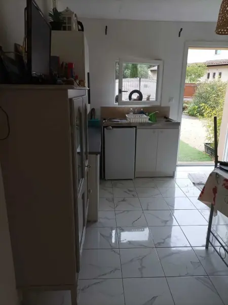 Studio cosy à Robion de 20 m² avec piscine privée - Photo 9