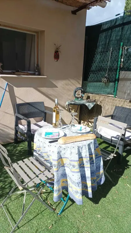 Studio cosy à Robion de 20 m² avec piscine privée - Photo 12