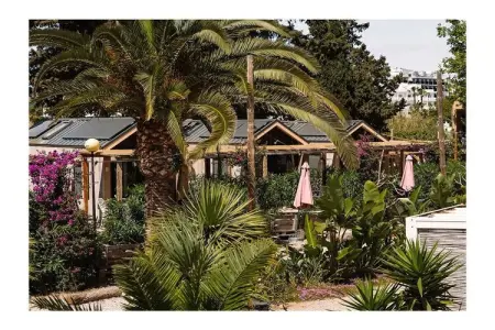 516440, Gîte de vacances avec 1 chambre - Photo 2