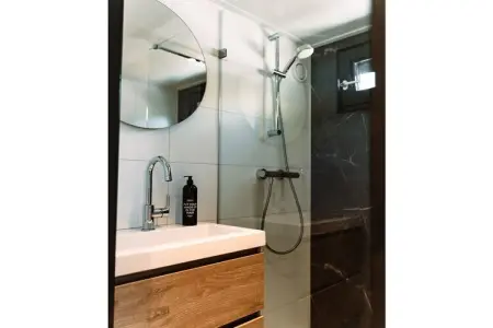 516440, Gîte de vacances avec 1 chambre - Photo 7