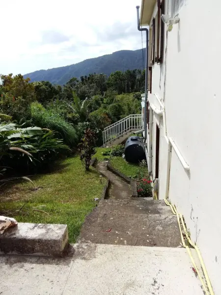 Maison conviviale avec vue à Saint-Claude, 36 m², terrasse - Photo 2