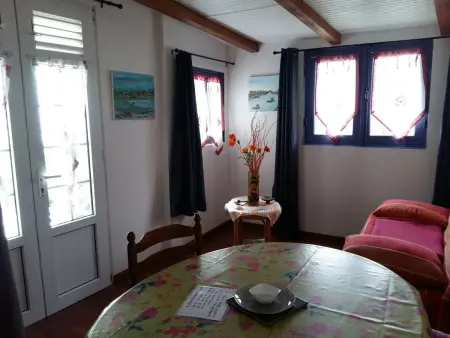 Maison conviviale avec vue à Saint-Claude, 36 m², terrasse - Photo 7