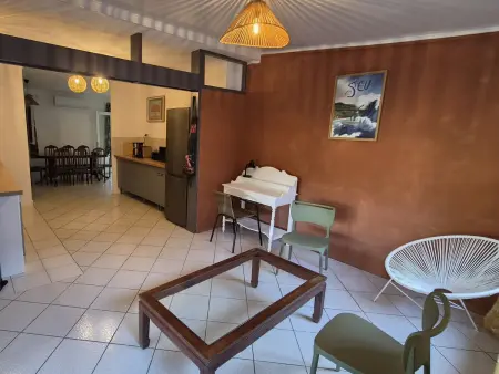 Villa avec piscine et climatisation - 6 adultes, 2 enfants - Photo 8