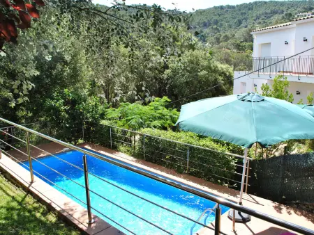 Chalet confortable avec piscine privée à 600m de la plage - Photo 1
