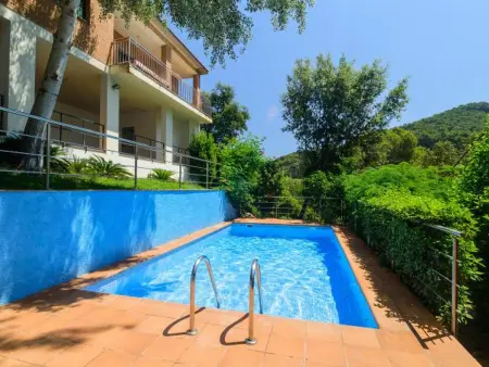 Chalet confortable avec piscine privée à 600m de la plage - Photo 2