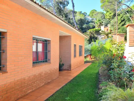 Chalet confortable avec piscine privée à 600m de la plage - Photo 4