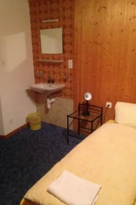 Ferienwohnungen Chasa Valär, (Scuol), Appartement 5 personnes à Scuol - Photo 11