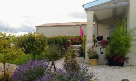 Charmant studio avec piscine partagée à Cabrières-d'Avignon - Photo 13