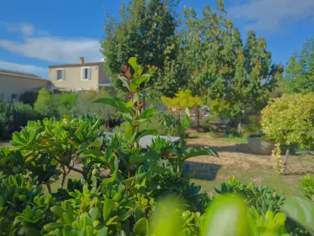 Charmant studio avec piscine partagée à Cabrières-d'Avignon - Photo 17