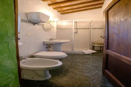 Agriturismo La Grotta di Montecchino App Oliva, Agriturismo Siena avec piscine - Photo 7