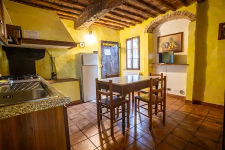 La Grotta di Montecchino App Uva, Agriturismo Siena avec piscine - Photo 16