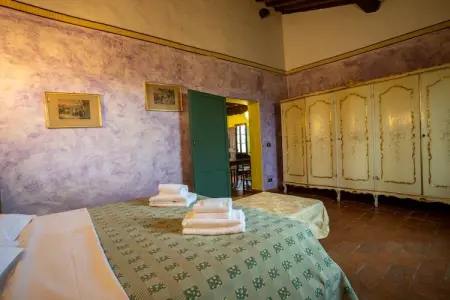La Grotta di Montecchino App Uva, Agriturismo Siena avec piscine - Photo 17
