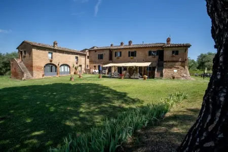 La Grotta di Montecchino App Girasole, Agriturismo Siena avec piscine - Photo 6