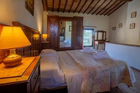 La Grotta di Montecchino App Mais, Agriturismo Siena avec piscine - Photo 12