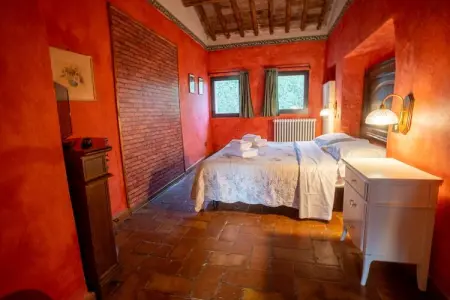 Agriturismo La Grotta di Montecchino App Ciliegio, Agriturismo Siena avec piscine - Photo 6