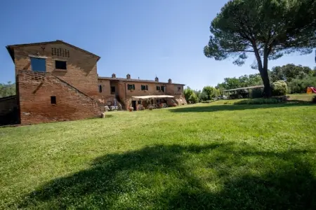 Agriturismo La Grotta di Montecchino App Ciliegio, Agriturismo Siena avec piscine - Photo 11