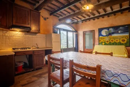 La Grotta di Montecchino App Susino, Agriturismo Siena avec piscine - Photo 9
