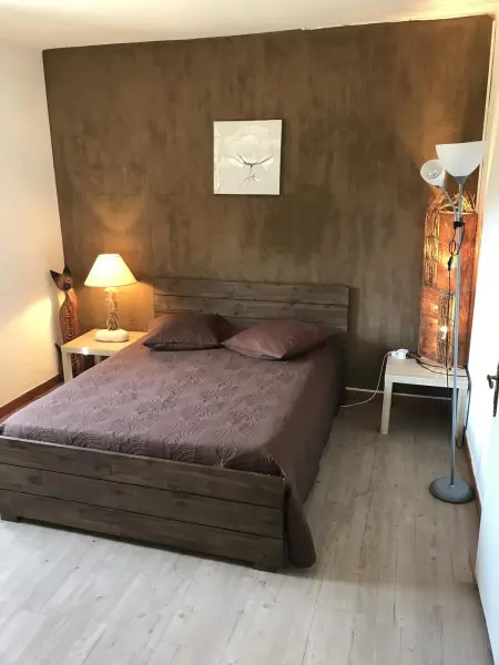 Spacieuse maison à Lecci avec jardin et aire de jeux - Photo 4