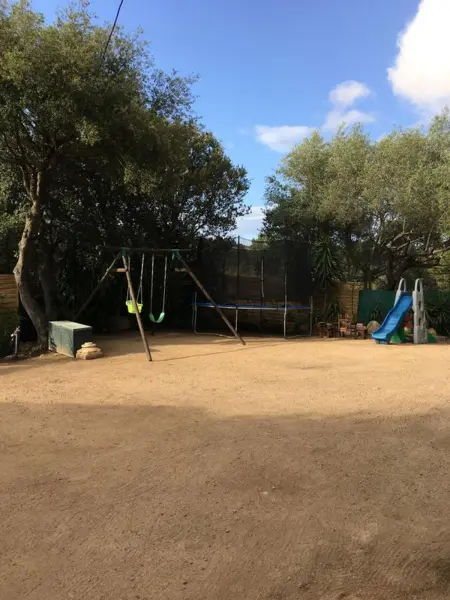 Spacieuse maison à Lecci avec jardin et aire de jeux - Photo 10