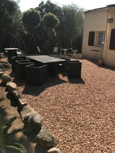 Spacieuse maison à Lecci avec jardin et aire de jeux - Photo 11
