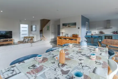TY KREIZH, Maison neuve avec piscine près de la plage - Photo 12