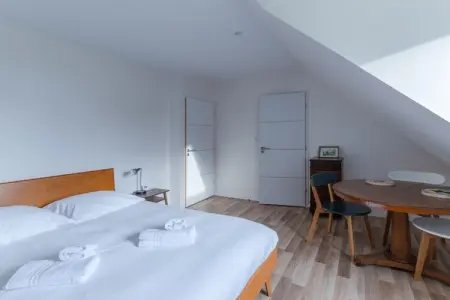 TY KREIZH, Maison neuve avec piscine près de la plage - Photo 16