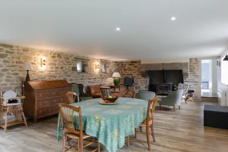 KERDIBIS, Maison de vacances avec jardin près de la plage de Lampaul - Photo 5