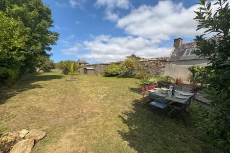 LE RUMORVAN, Maison côtière en pierre rénovée à Lanildut - Photo 4