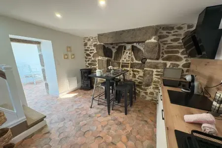 LE RUMORVAN, Maison côtière en pierre rénovée à Lanildut - Photo 14