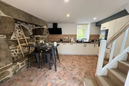 LE RUMORVAN, Maison côtière en pierre rénovée à Lanildut - Photo 15