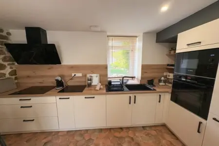 LE RUMORVAN, Maison côtière en pierre rénovée à Lanildut - Photo 16