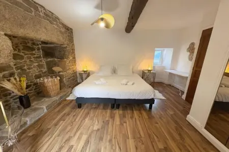 LE RUMORVAN, Maison côtière en pierre rénovée à Lanildut - Photo 26