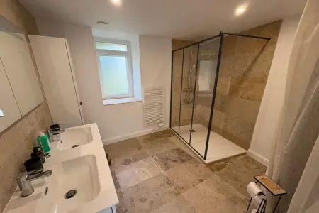 LE RUMORVAN, Maison côtière en pierre rénovée à Lanildut - Photo 32
