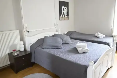 Maison cosy à Malay-le-Petit avec terrasse, Maison 3 personnes à Malay le Petit - Photo 1