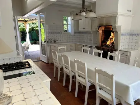 Spacieuse villa avec piscine privée à Chailly-en-Brie - Photo 4