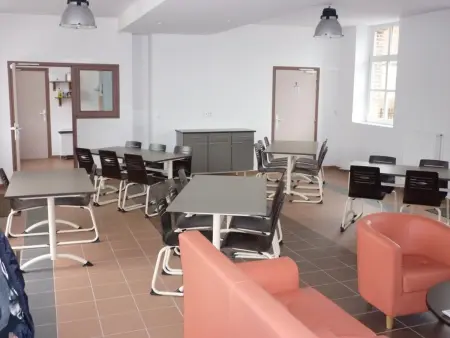 Grande maison, animaux admis - 16 pers., Gite 16 personnes à Ferrière la Grande - Photo 11