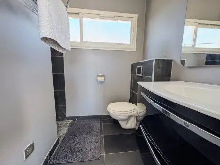 Villa avec piscine - 10 pers., Maison 10 personnes à Cuxac d'Aude - Photo 12